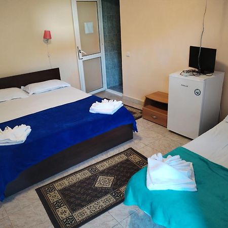 Vila Robert Hotel Schitu Buitenkant foto
